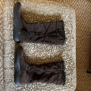 Banana republic fleece lined all weather boots